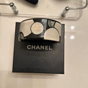 Chanel vintage bangle